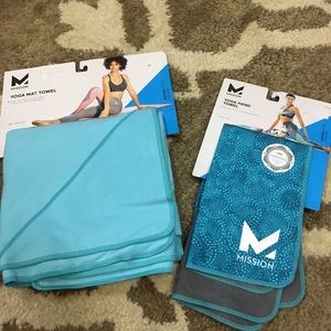 Set of Yoga mat towel w/matching hand towels NEW